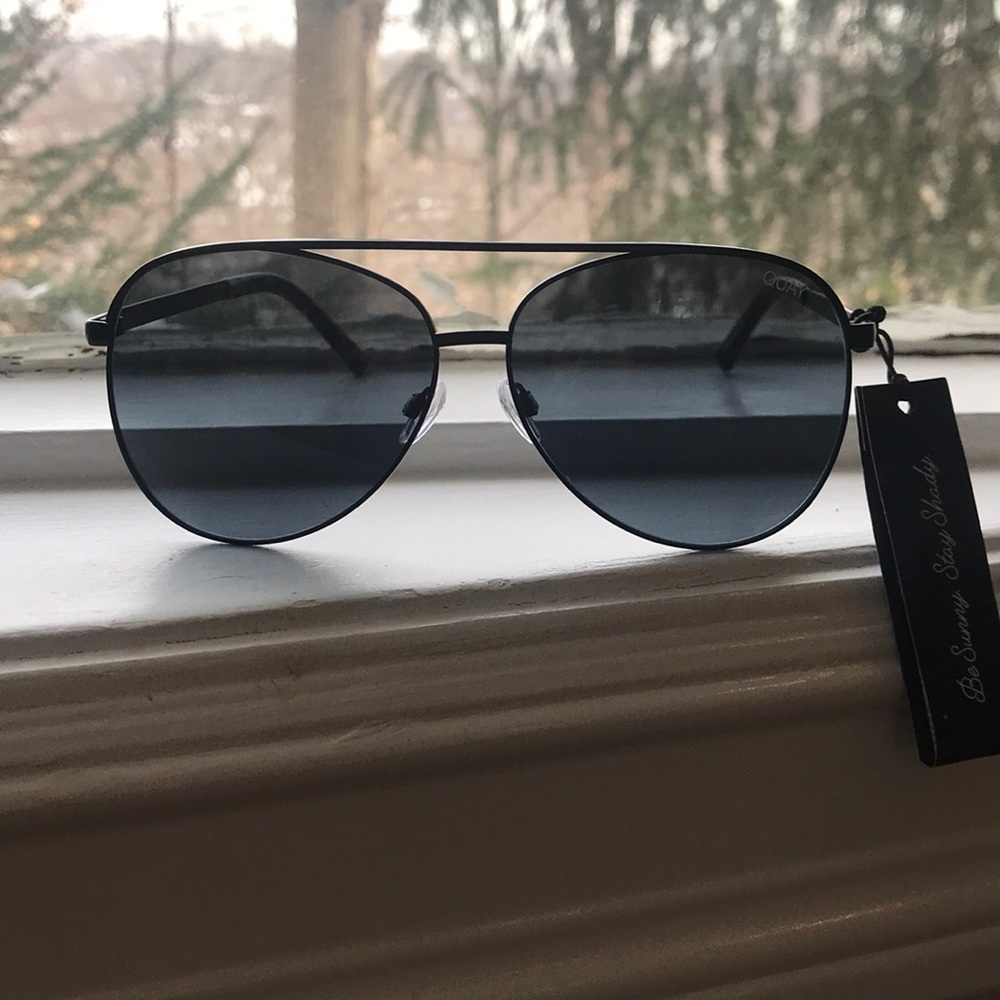 Quay Australia High Key Aviator Glasses